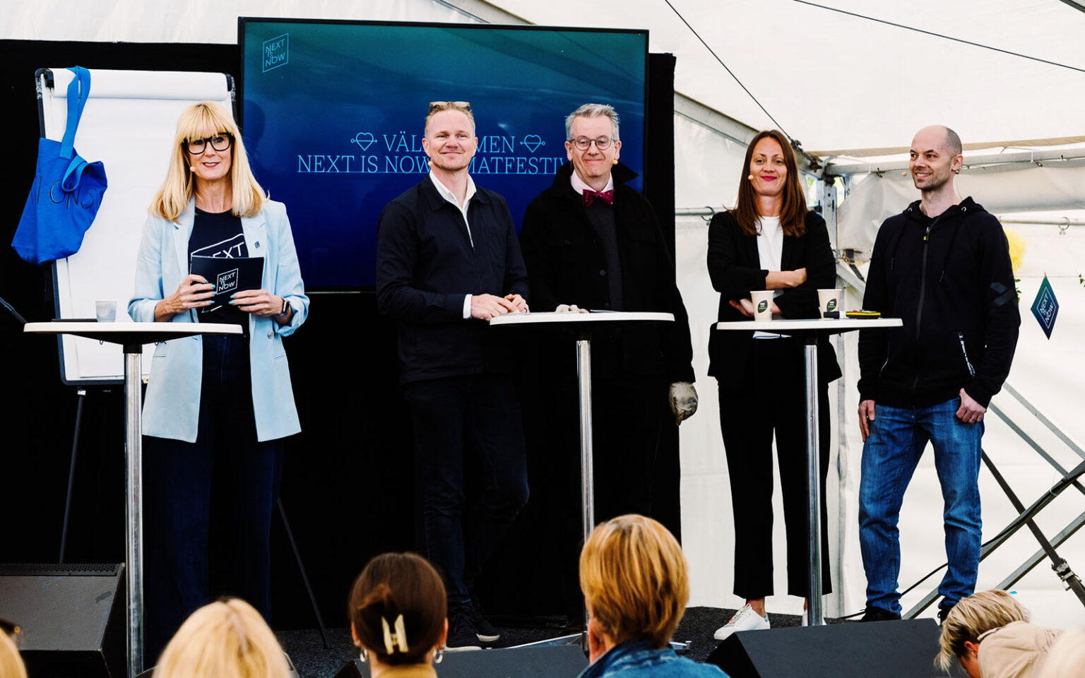 Sara, Jens, Richard, Ida och Daniél på Next is Now Matfestival-scenen.