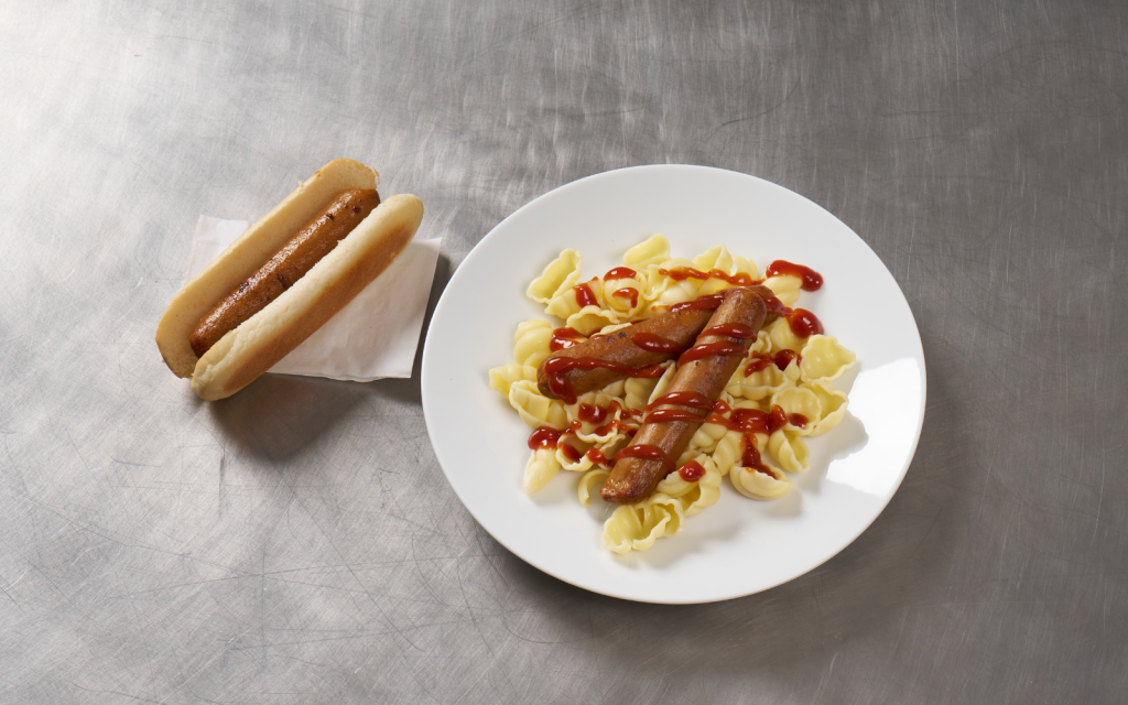 anamma vegokorv solros ärta korv på pasta och varm korv med bröd