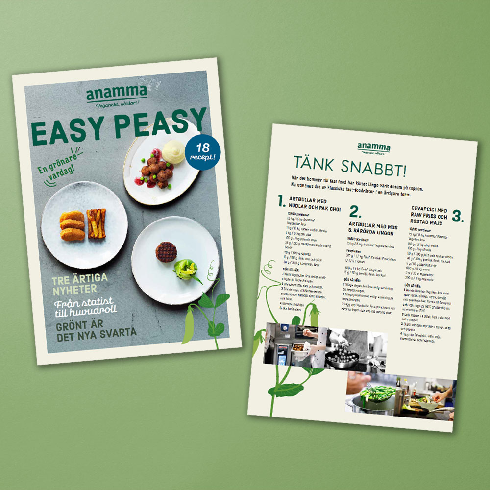 Mockup av broschyr med Anamma Formbar Vegofärs Ärta, Vegonuggets Ärta och Vegobullar Ärta.